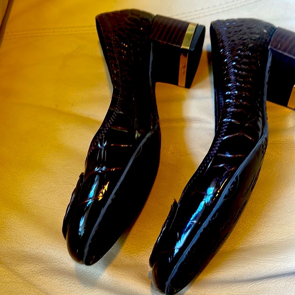 Tory Burch shoe